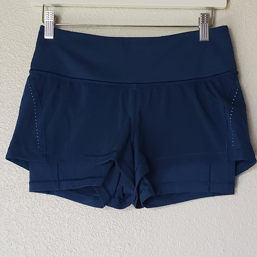 Lululemon Break Free Running Short. - Picture 5 of 16